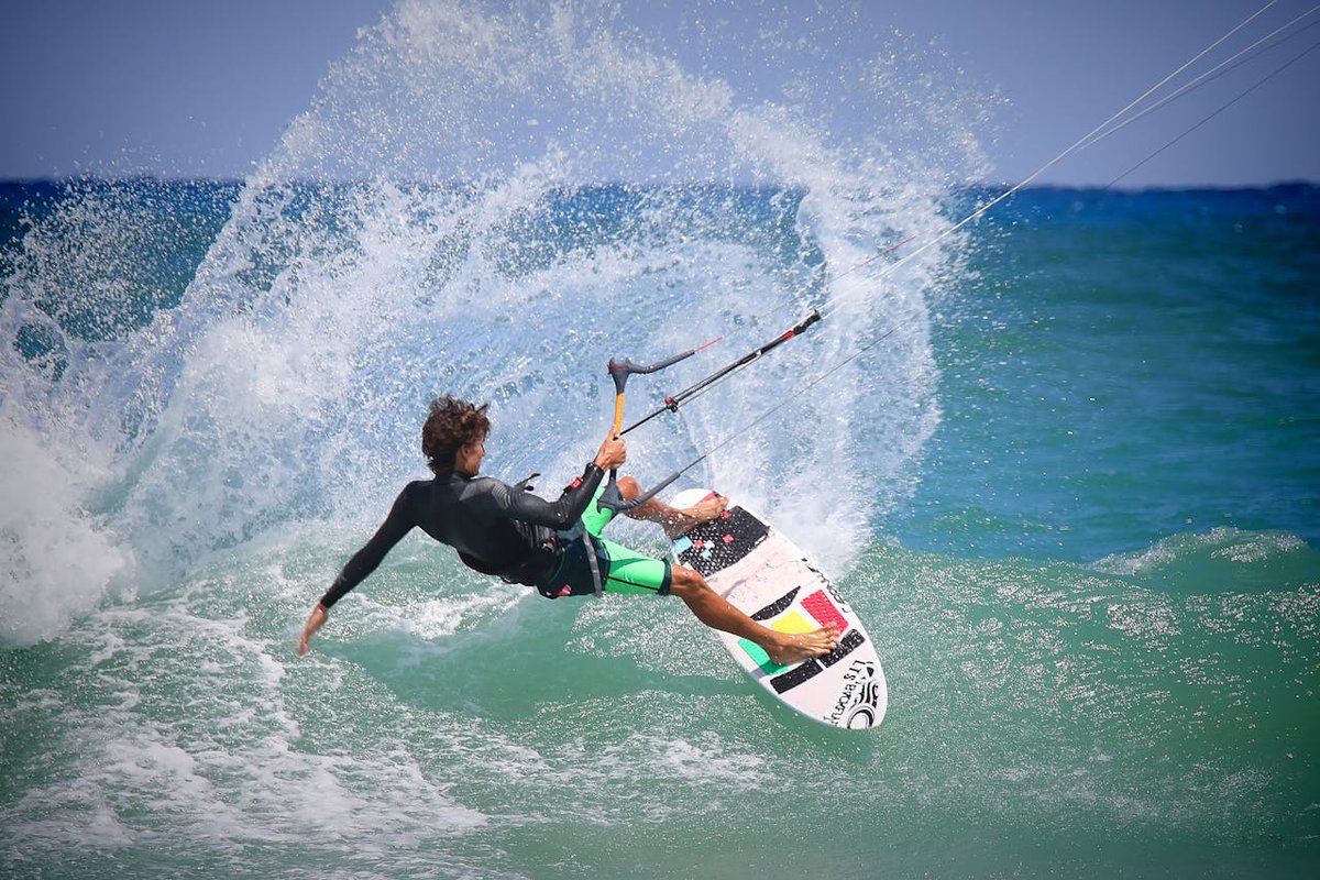 busca companeros para surf y kite surfing