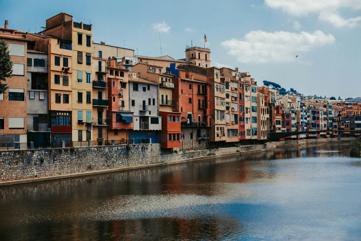 como hacer amigos nuevos en girona