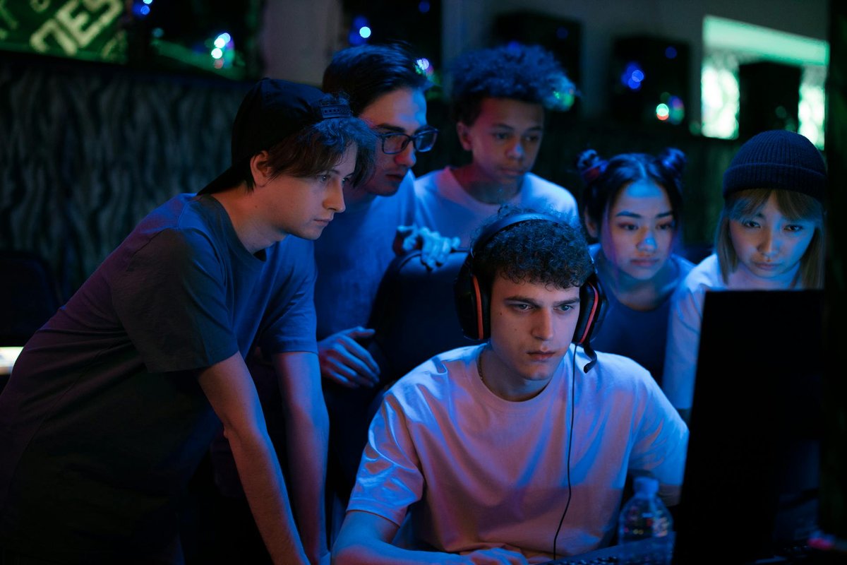 como hacer nuevos amigos para jugar esports