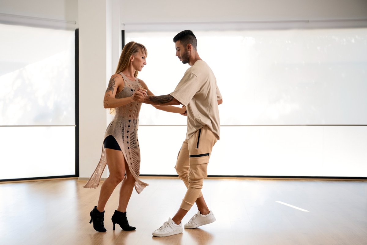 conoce gente nueva para bailar