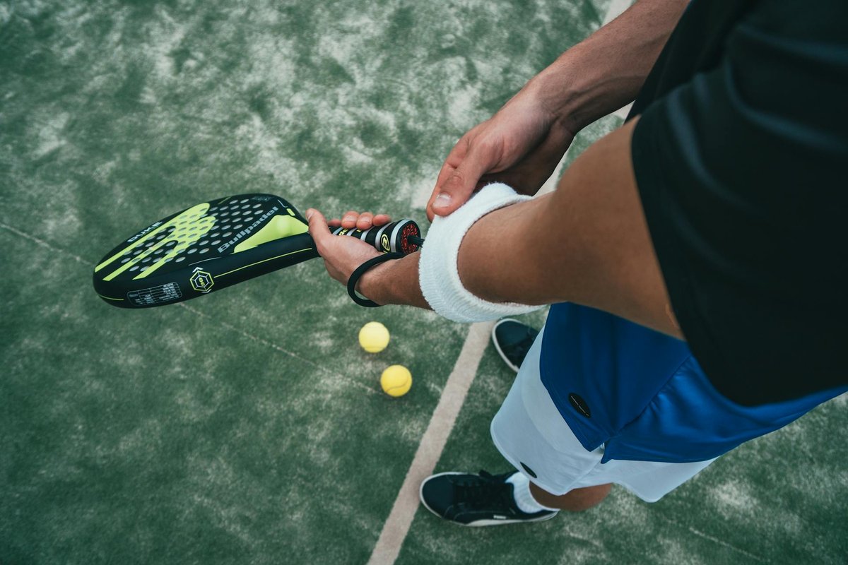 conoce gente nueva para jugar a padel
