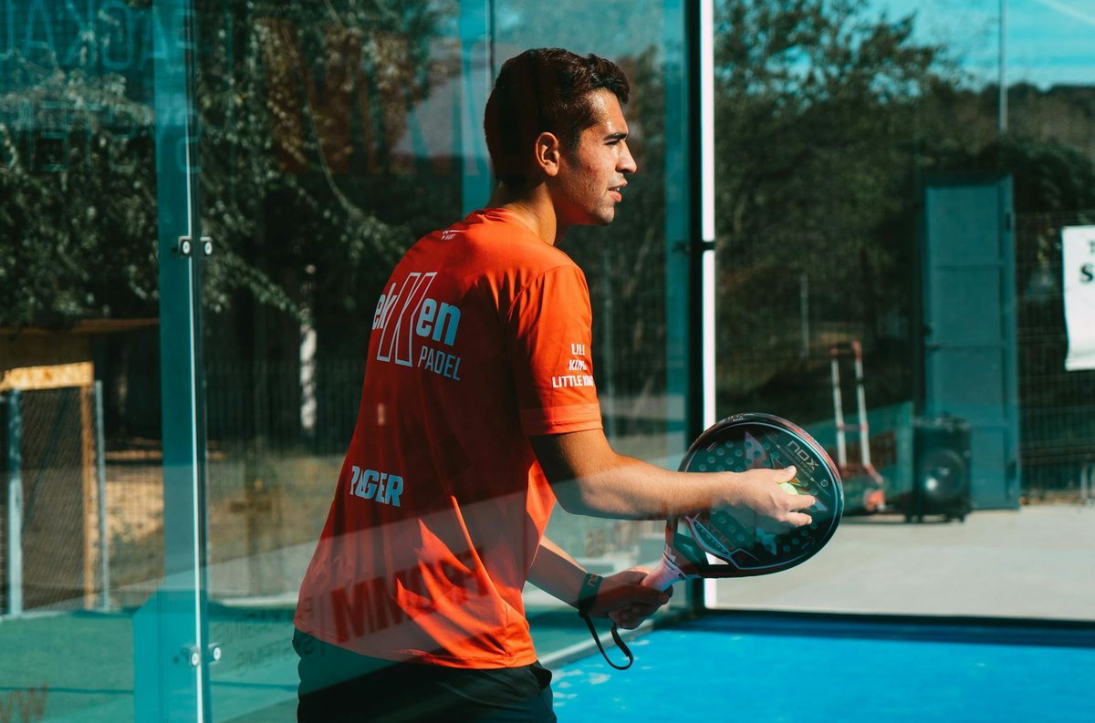 conseguir compañeros nuevos para jugar a padel
