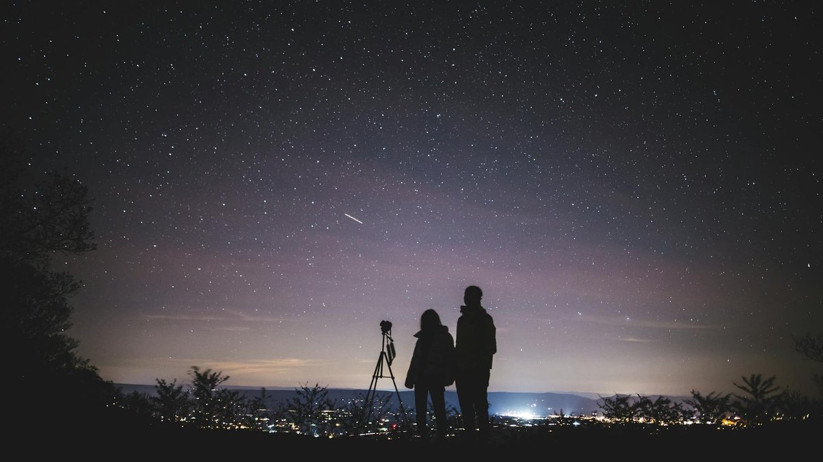 encuentra gente nueva para ver estrellas
