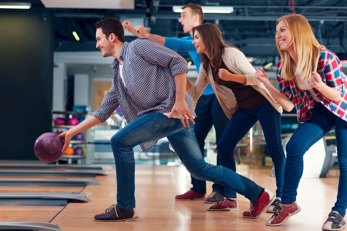 haz nuevos amigos para ir a jugar a los bolos